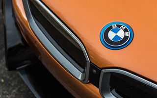 FOTOSPION: Primele imagini cu noul BMW Neue Klasse Coupe electric