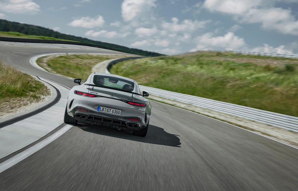 Mercedes-AMG GT primește o nouă versiune: motorul V8 dezvoltă 611 CP - Poza 10