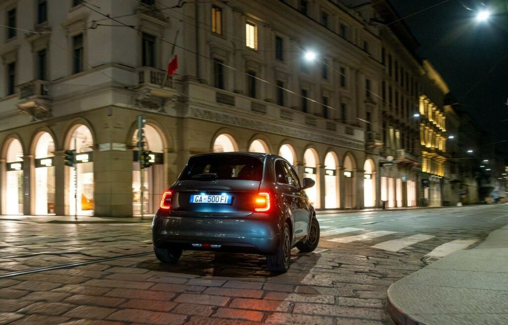 Ediție specială Giorgio Armani pentru Fiat 500e. Disponibilă în Europa - Poza 5