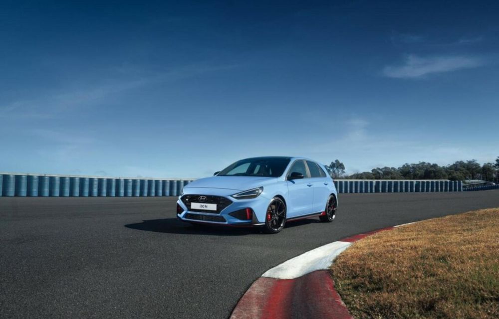 Noutăți pentru Hyundai i30 N hatchback: elemente vizuale noi și instrumentar digital mai mare - Poza 1