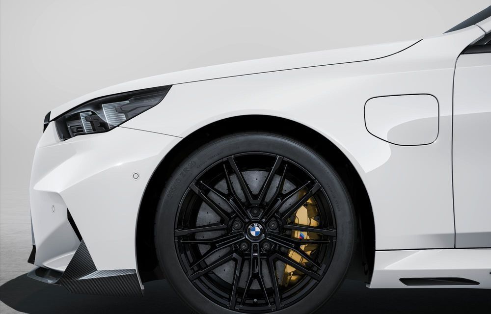 BMW lansează pachetul de accesorii M Performance Parts pentru noul M5 - Poza 19