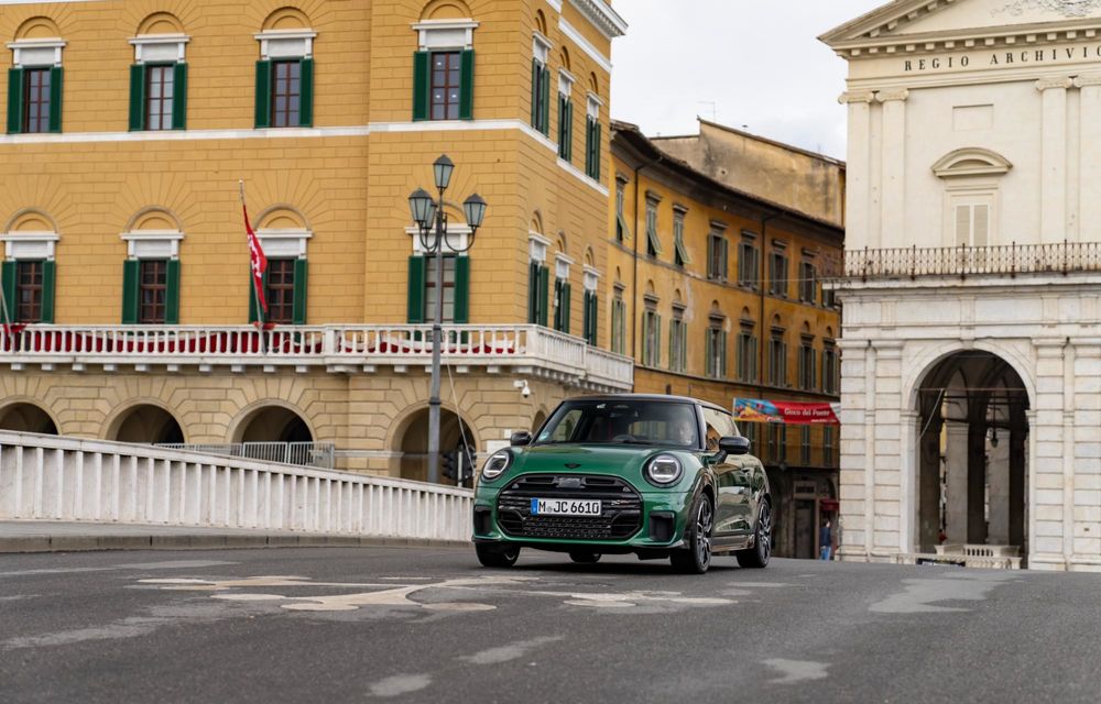 Noul Mini Cooper S, disponibil acum și în echiparea John Cooper Works - Poza 8