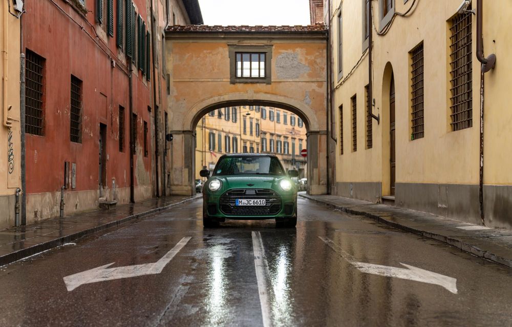 Noul Mini Cooper S, disponibil acum și în echiparea John Cooper Works - Poza 11