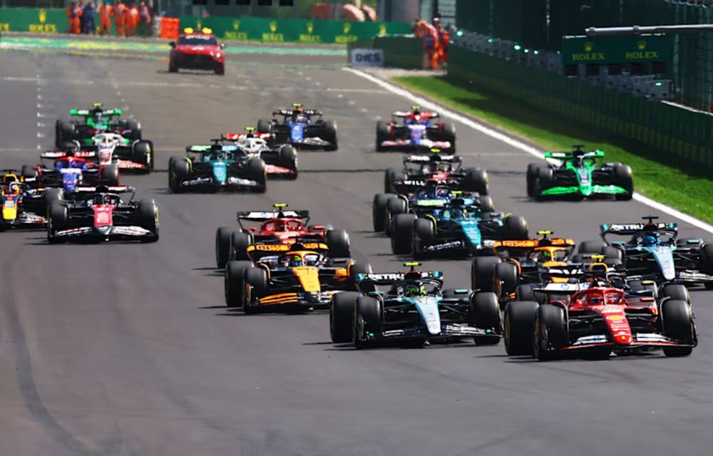 Formula 1: Lewis Hamilton, câștigător în Belgia după descalificarea lui George Russell - Poza 2