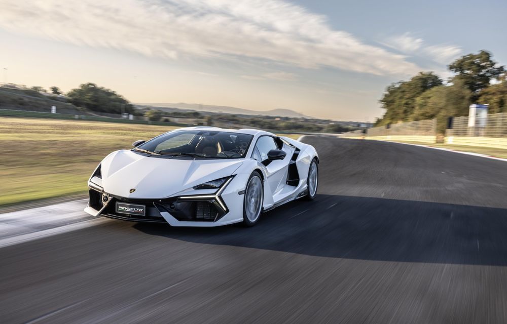 Lamborghini a vândut un număr record de mașini în primul semestru din 2024 - Poza 1