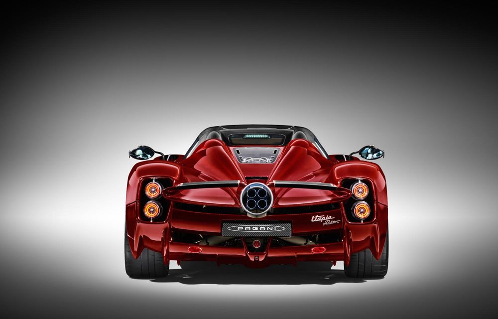 Acesta este noul Pagani Utopia Roadster. Modelul exotic decapotabil costă 3 milioane de euro - Poza 10