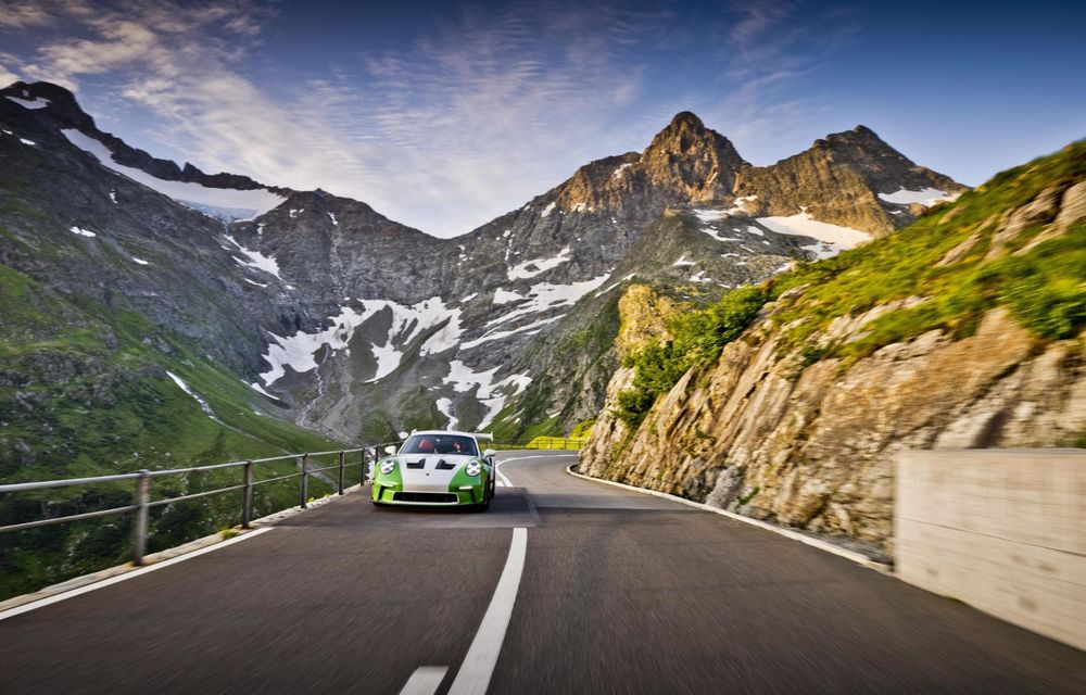 Porsche: exemplar unicat 911 GT3 RS, un omagiu adus lui Jo Siffert, pilot de curse în anii ’60 și ’70 - Poza 11