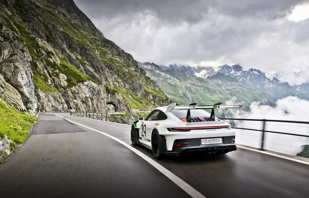 Porsche: exemplar unicat 911 GT3 RS, un omagiu adus lui Jo Siffert, pilot de curse în anii ’60 și ’70 - Poza 14