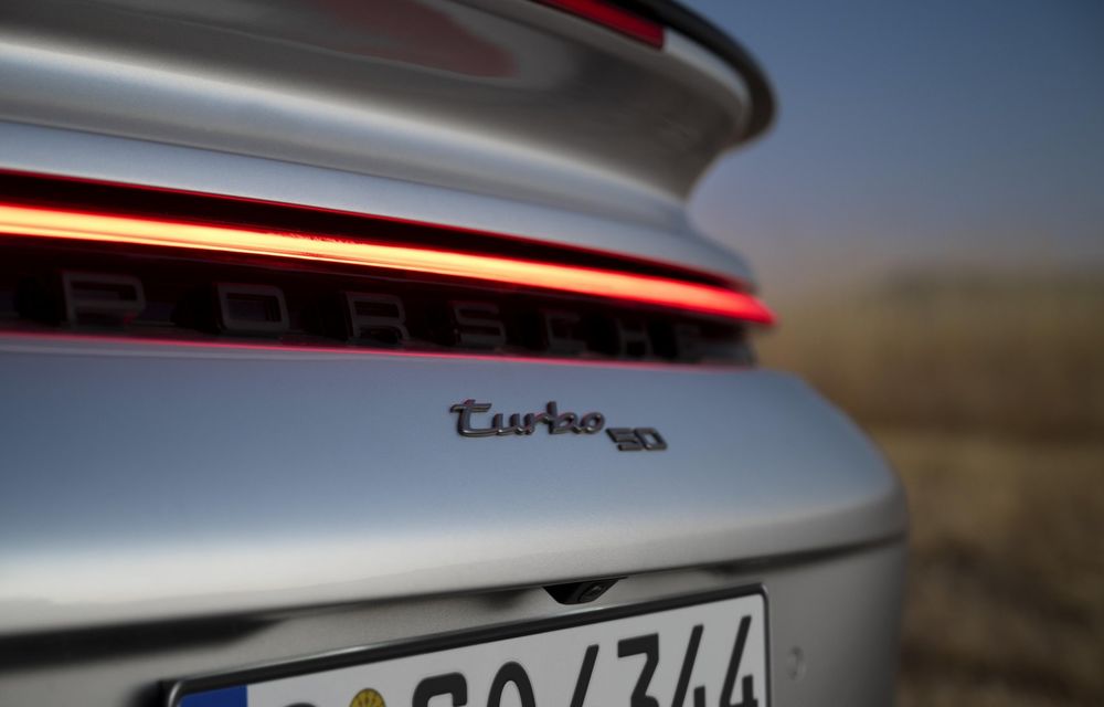 Ediție limitată Porsche 911 Turbo 50 Years: vor fi produse 1.974 exemplare - Poza 13