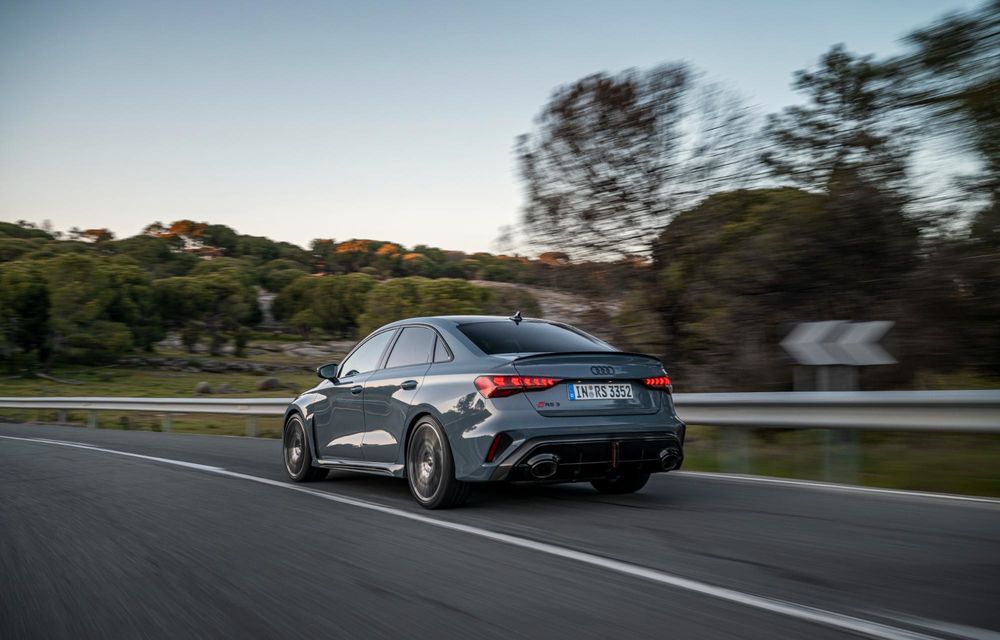 Audi prezintă noul RS 3 facelift: este deja cea mai rapidă compactă de pe Nurburgring - Poza 36