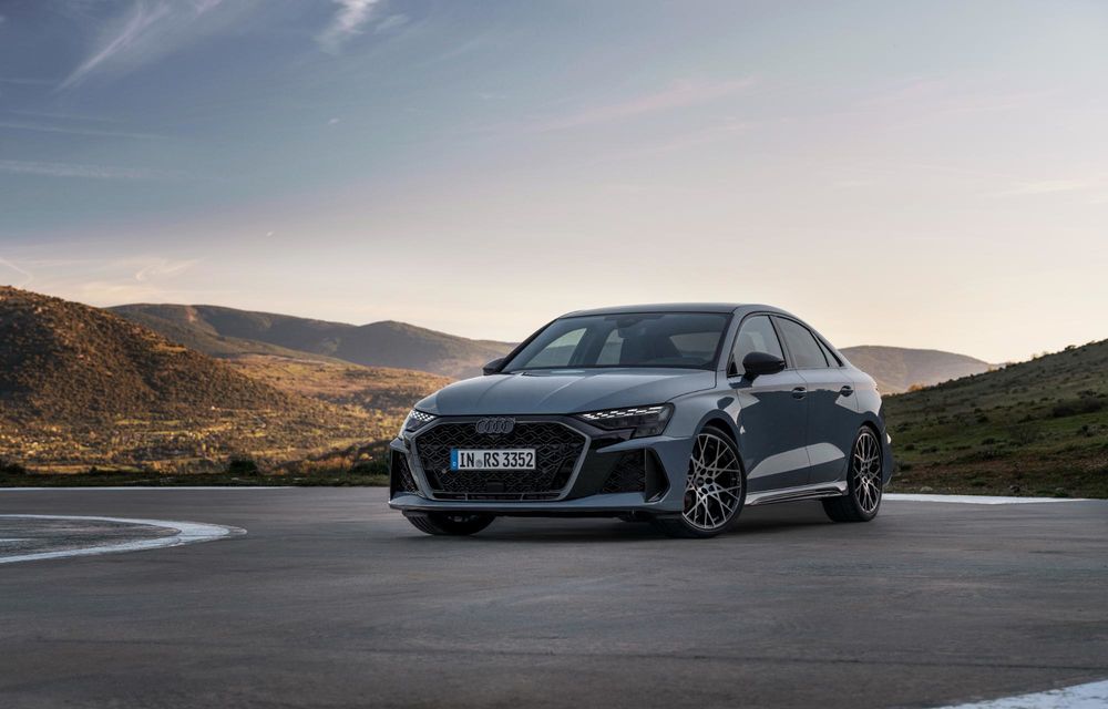 Audi prezintă noul RS 3 facelift: este deja cea mai rapidă compactă de pe Nurburgring - Poza 34