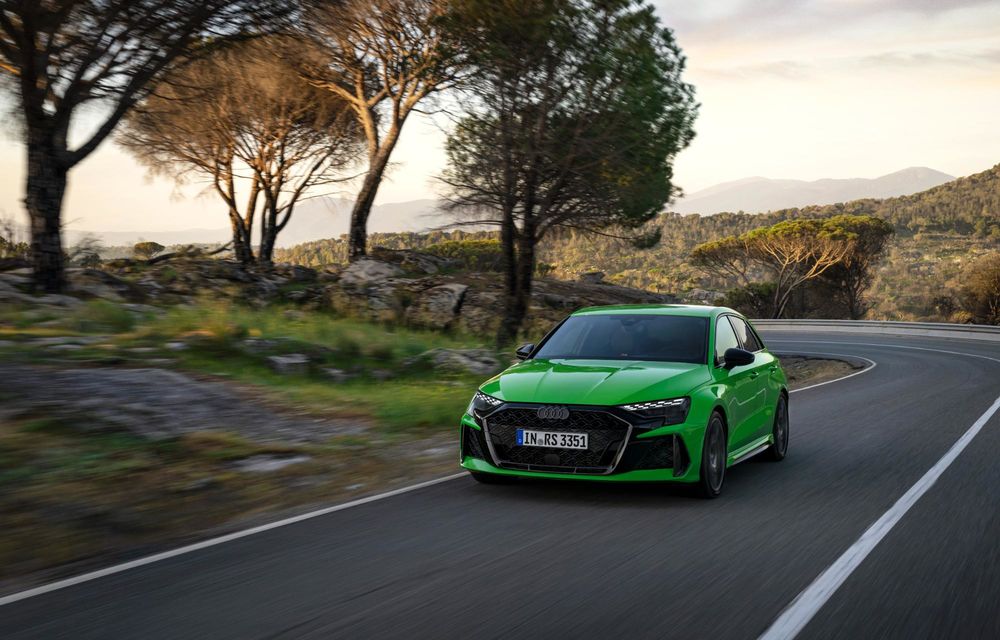 Audi prezintă noul RS 3 facelift: este deja cea mai rapidă compactă de pe Nurburgring - Poza 6