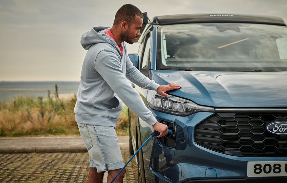 Versiuni noi pentru Ford Transit Custom Nugget: variantă cu ampatament lung și versiune de teren - Poza 9