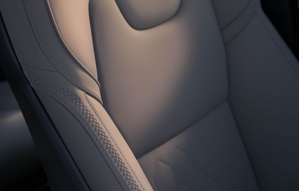 Volvo prezintă noul XC90 facelift: grilă revizuită și interior mai practic - Poza 23