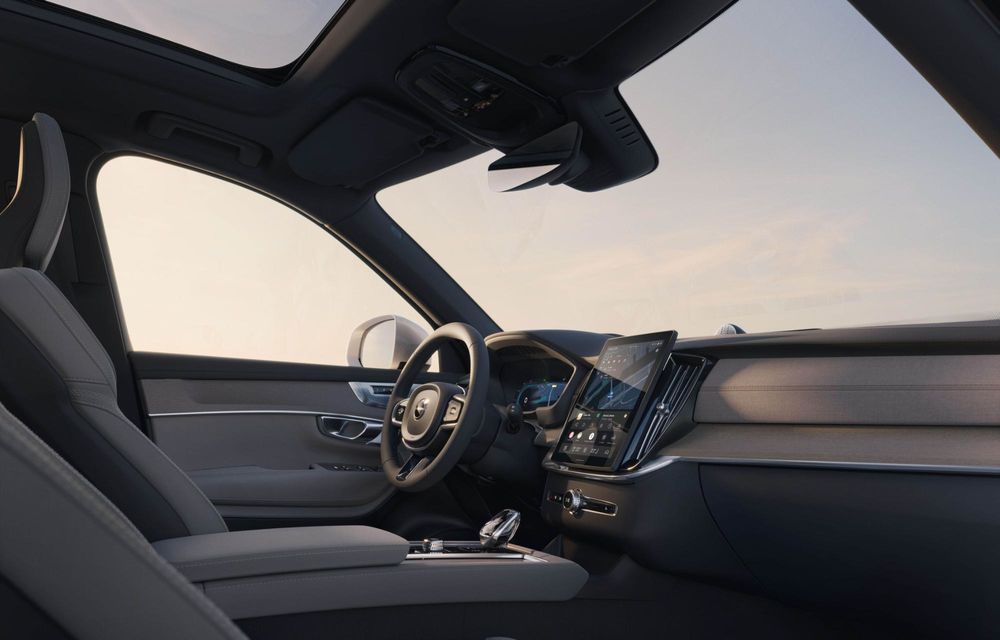 Volvo prezintă noul XC90 facelift: grilă revizuită și interior mai practic - Poza 17