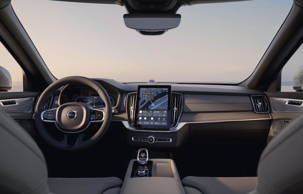 Volvo prezintă noul XC90 facelift: grilă revizuită și interior mai practic - Poza 16