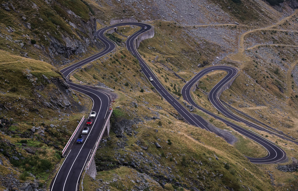 Prima zi din AlpineTour: aderență maximă pe Transfăgărășan și un bulz la 2000 de metri - Poza 48