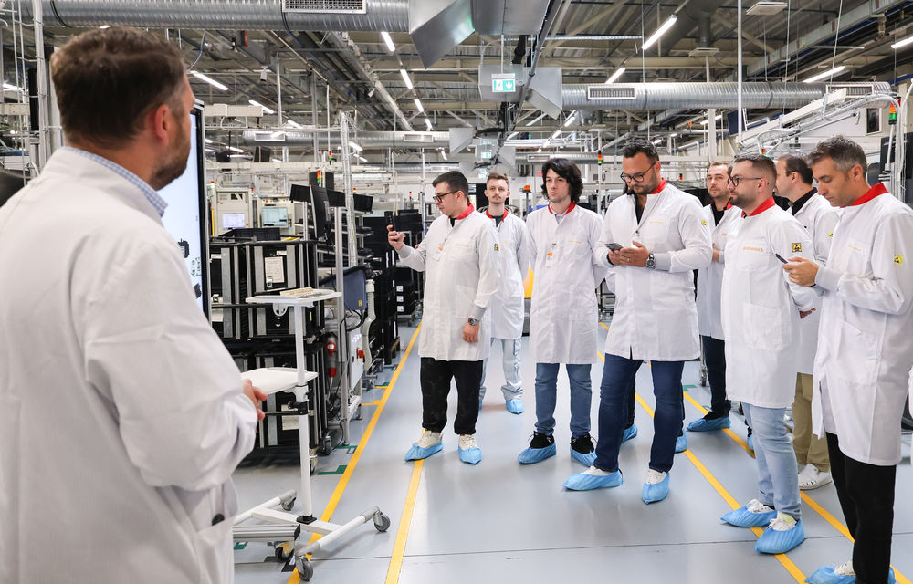 AlpineTour by Continental: La Sibiu am descoperit incubatorul tehnologiilor Mercedes-Benz - Poza 22