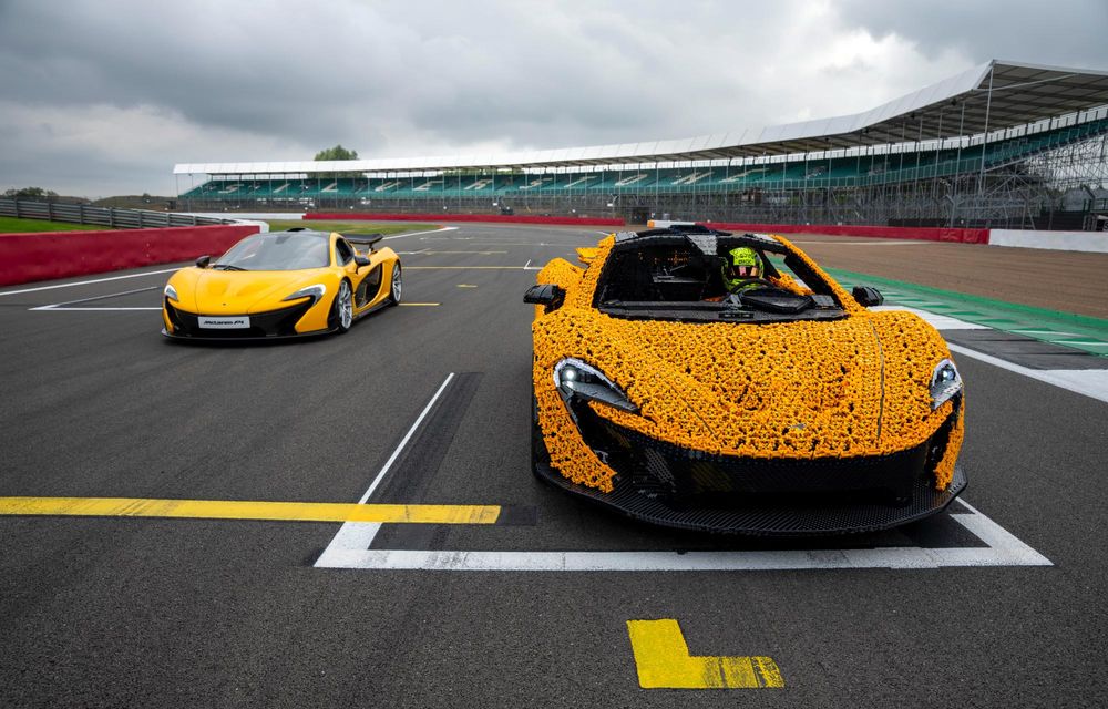 VIDEO: Lando Norris, la volanul unui McLaren P1 construit din Lego - Poza 3