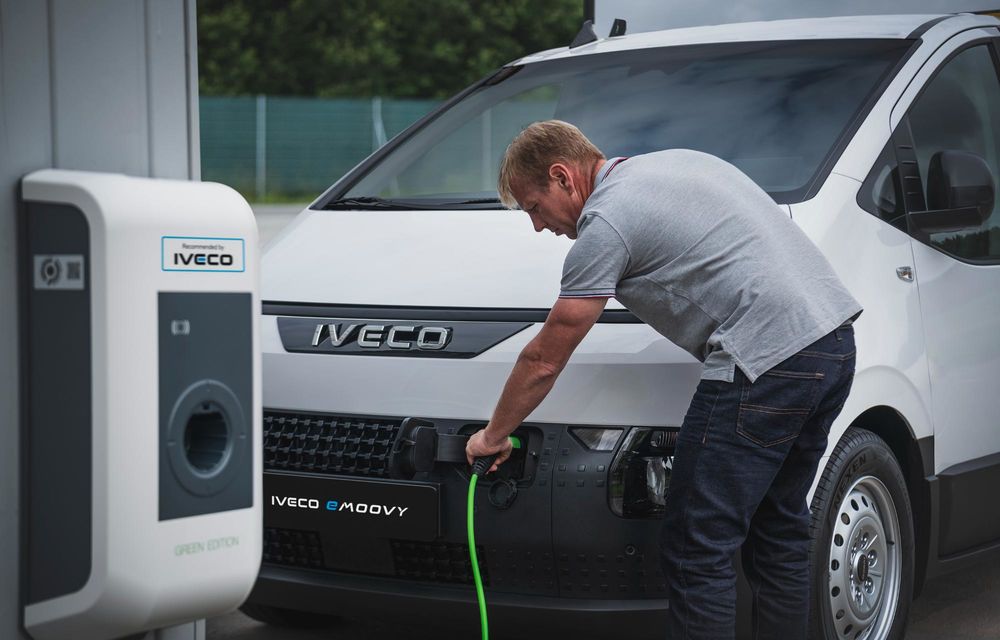 Acesta este noul Iveco eMoovy: utilitară electrică bazată pe Hyundai Staria - Poza 21