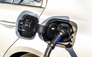 Turcia impune condiții stricte pentru mașinile hibride PHEV importate din afara Uniunii Europene