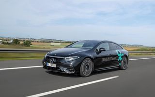 Mercedes-Benz: noile modele se vor putea conduce singure până la 95 de km/h