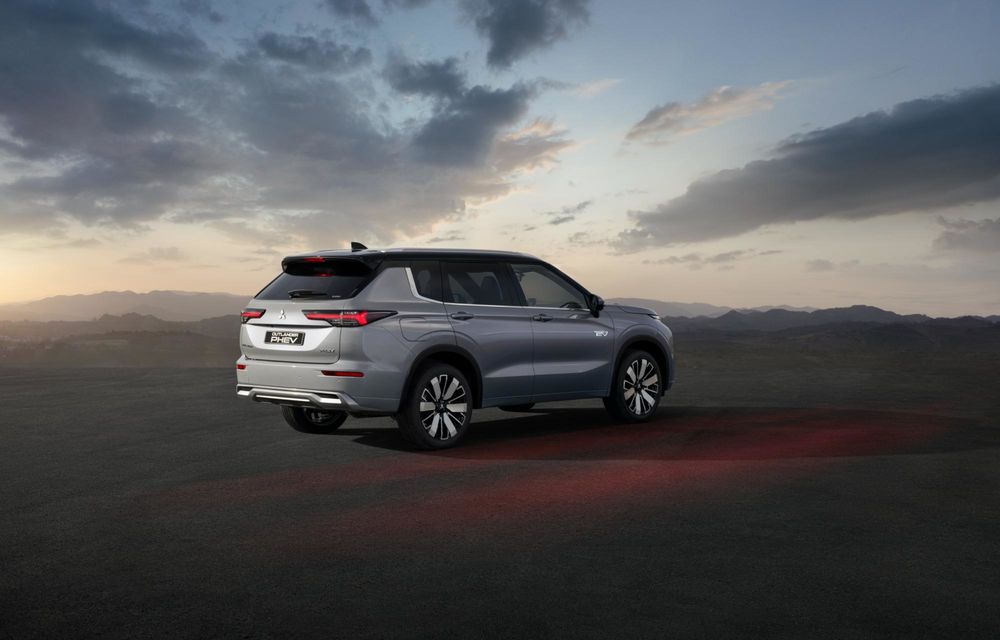 Noul Mitsubishi Outlander PHEV: autonomie electrică de 86 de kilometri - Poza 14