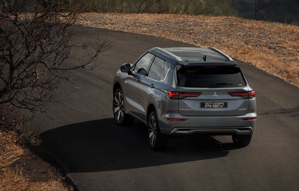 Noul Mitsubishi Outlander PHEV: autonomie electrică de 86 de kilometri - Poza 18