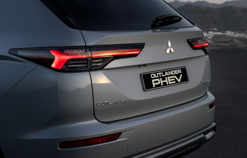 Noul Mitsubishi Outlander PHEV: autonomie electrică de 86 de kilometri - Poza 28