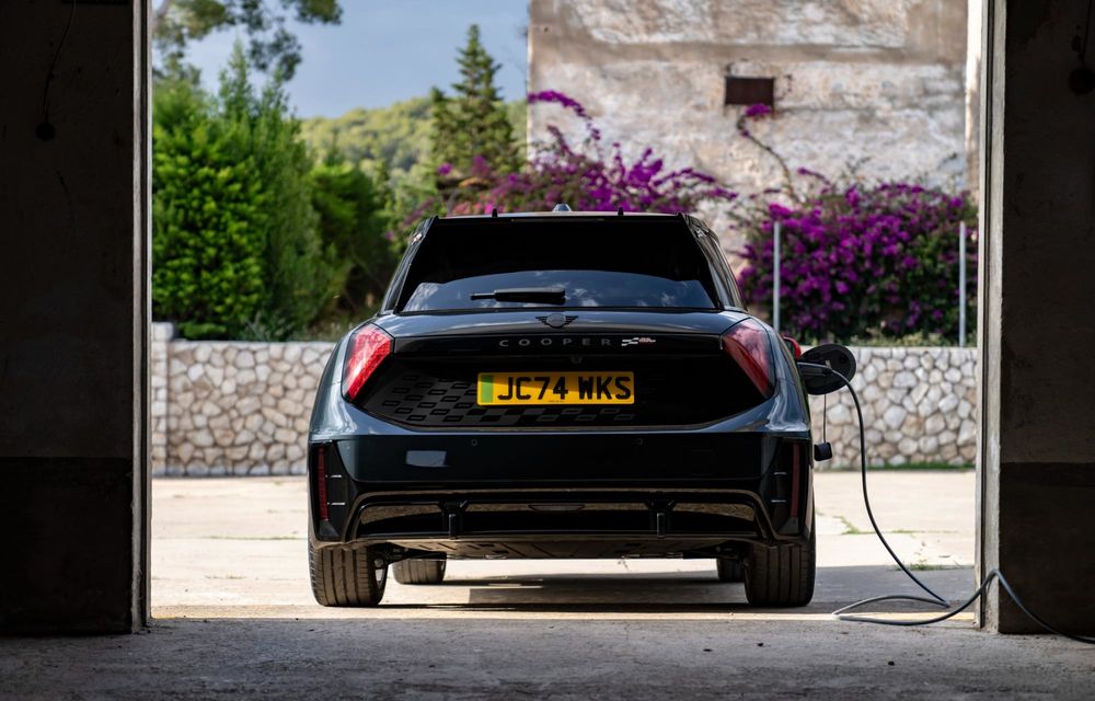 Noul Mini John Cooper Works electric: autonomie de 371 km - Poza 46