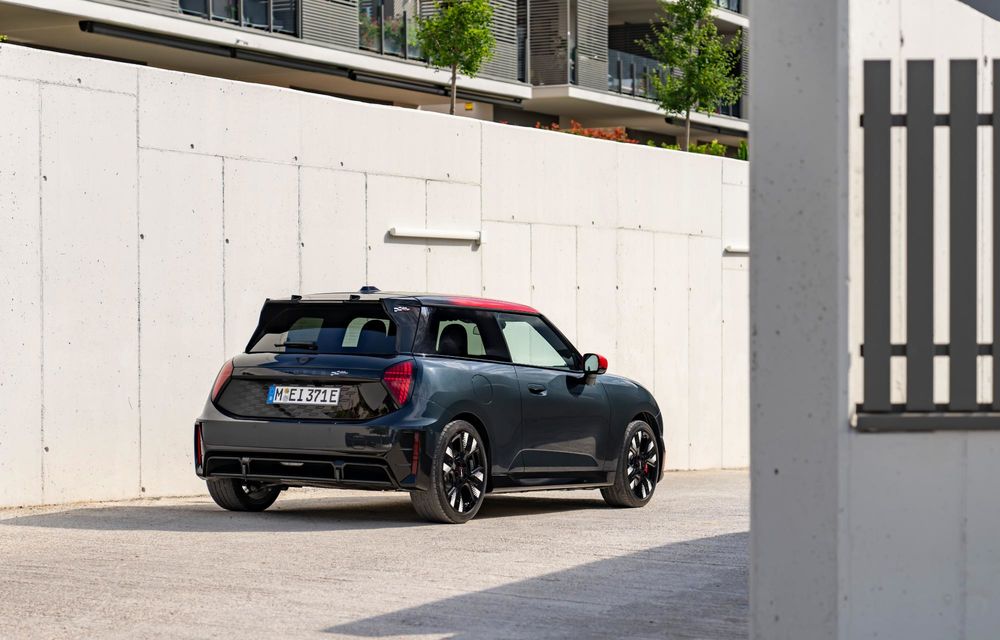 Noul Mini John Cooper Works electric: autonomie de 371 km - Poza 47