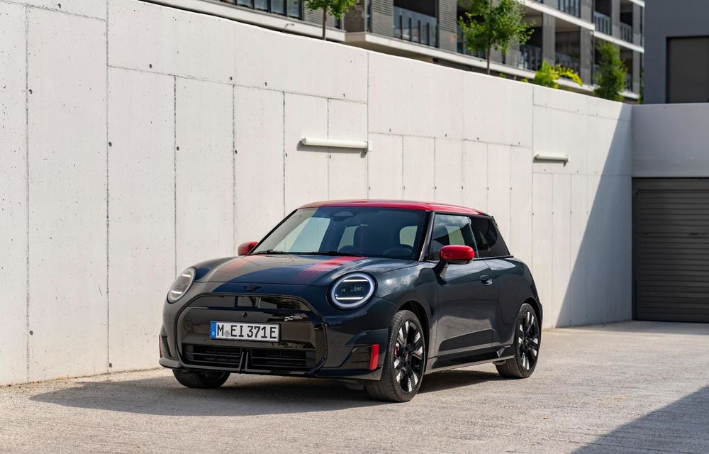 Noul Mini John Cooper Works electric: autonomie de 371 km - Poza 1