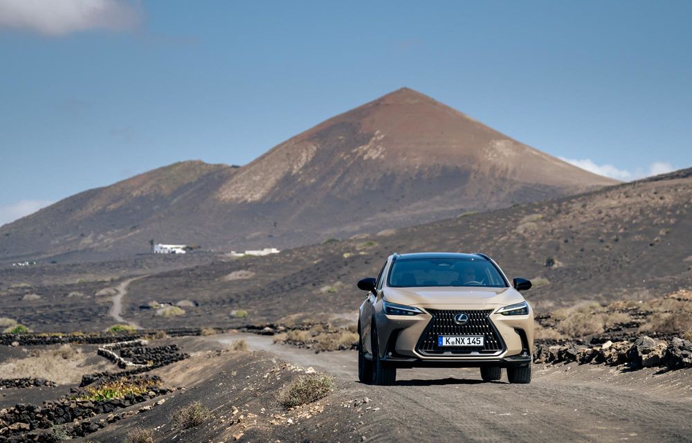 Noul Lexus NX Overtrail: versiune de teren cu suspensie înălțată - Poza 12