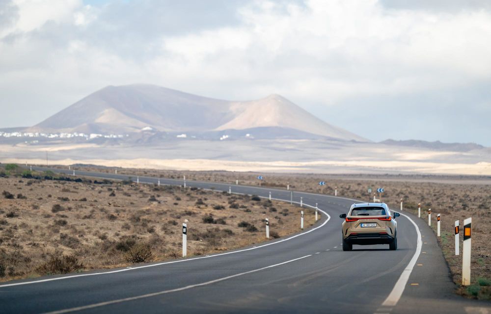 Noul Lexus NX Overtrail: versiune de teren cu suspensie înălțată - Poza 43