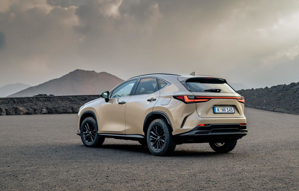 Noul Lexus NX Overtrail: versiune de teren cu suspensie înălțată - Poza 55