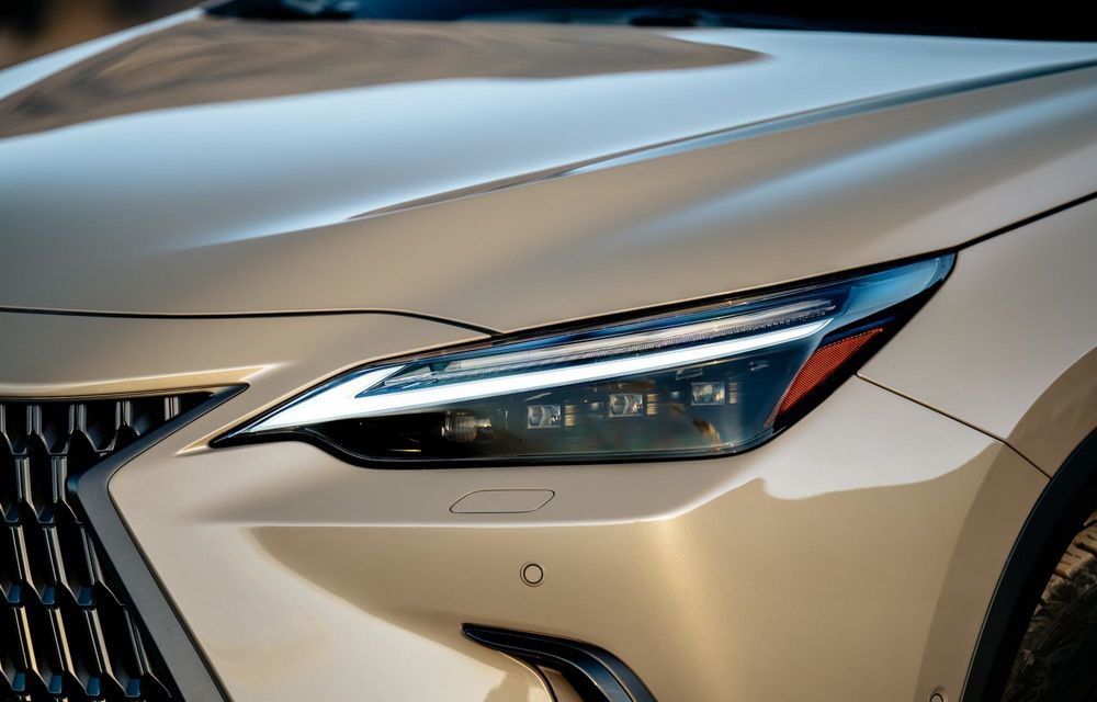 Noul Lexus NX Overtrail: versiune de teren cu suspensie înălțată - Poza 73