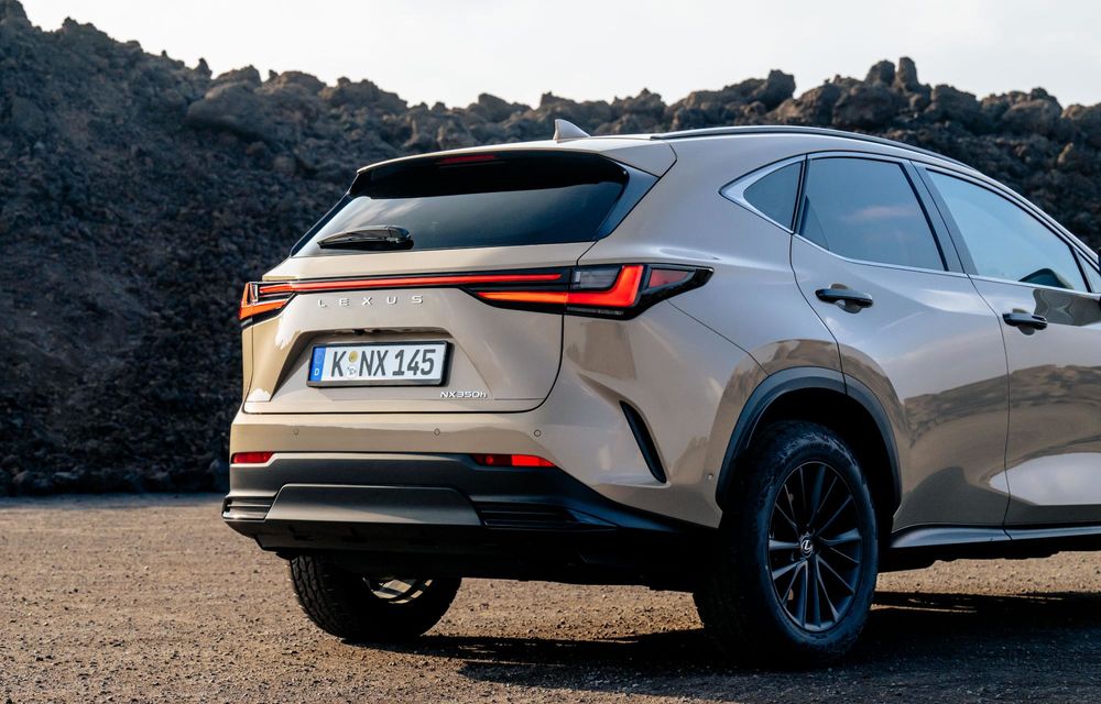 Noul Lexus NX Overtrail: versiune de teren cu suspensie înălțată - Poza 76