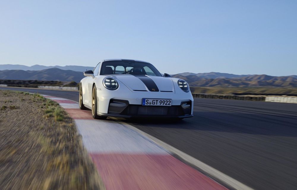 Noul Porsche 911 GT3 facelift: disponibil și în versiunea Touring Package - Poza 8