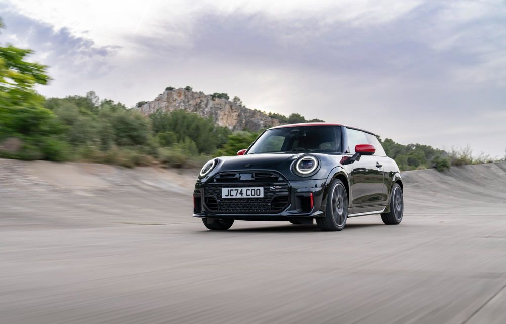 Noul Mini John Cooper Works cu motor pe benzină: dispare cutia manuală - Poza 2