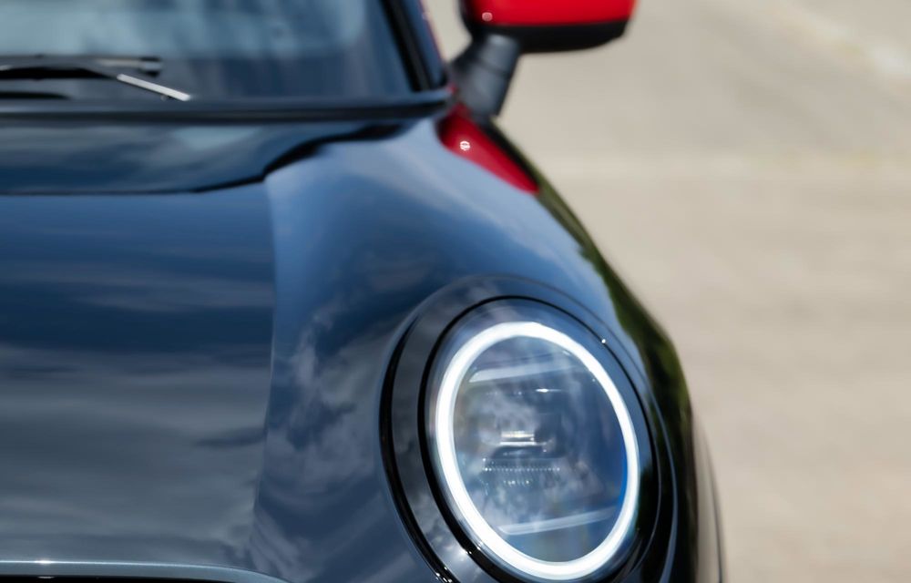 Noul Mini John Cooper Works cu motor pe benzină: dispare cutia manuală - Poza 40