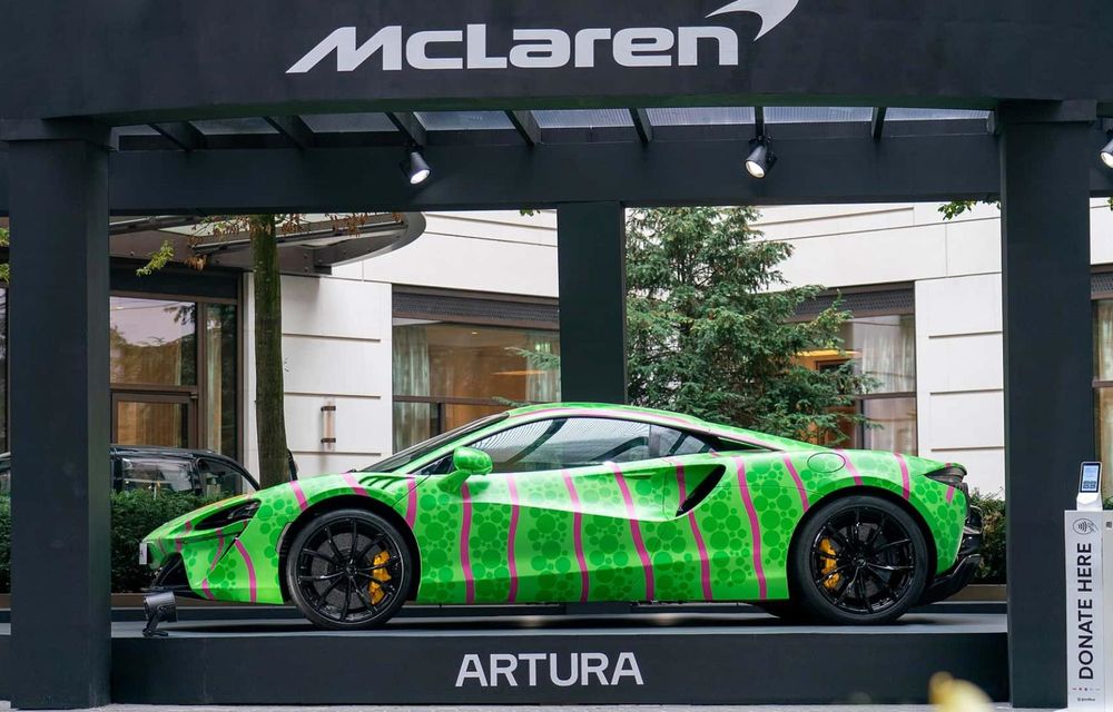 McLaren Artura devine o piesă de artă într-o colaborare caritabilă - Poza 2