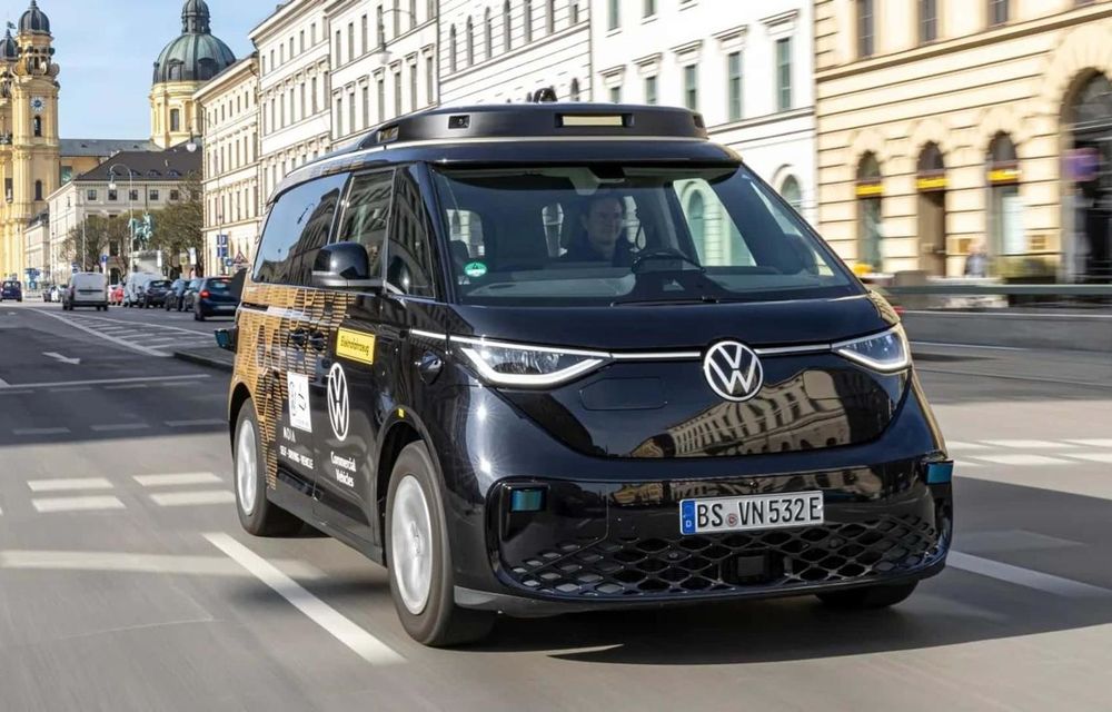 Volkswagen: modelul ID.Buzz ar putea fi autonom din 2026 - Poza 1