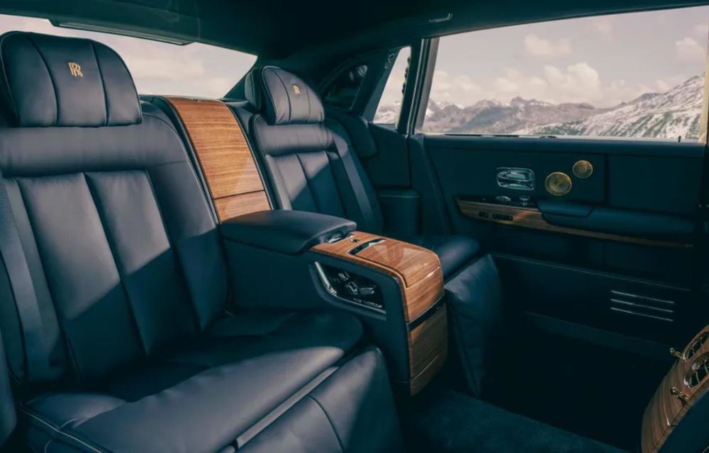 Mașinile lui James Bond: Rolls-Royce a dezvăluit un model unicat Phantom pentru a marca 60 de ani de la filmul Goldfinger - Poza 10