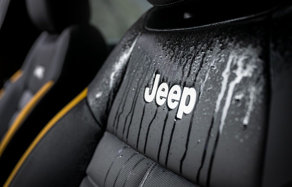 Jeep: ediție specială nouă pentru Avenger, dezvoltată în colaborare cu The North Face - Poza 81