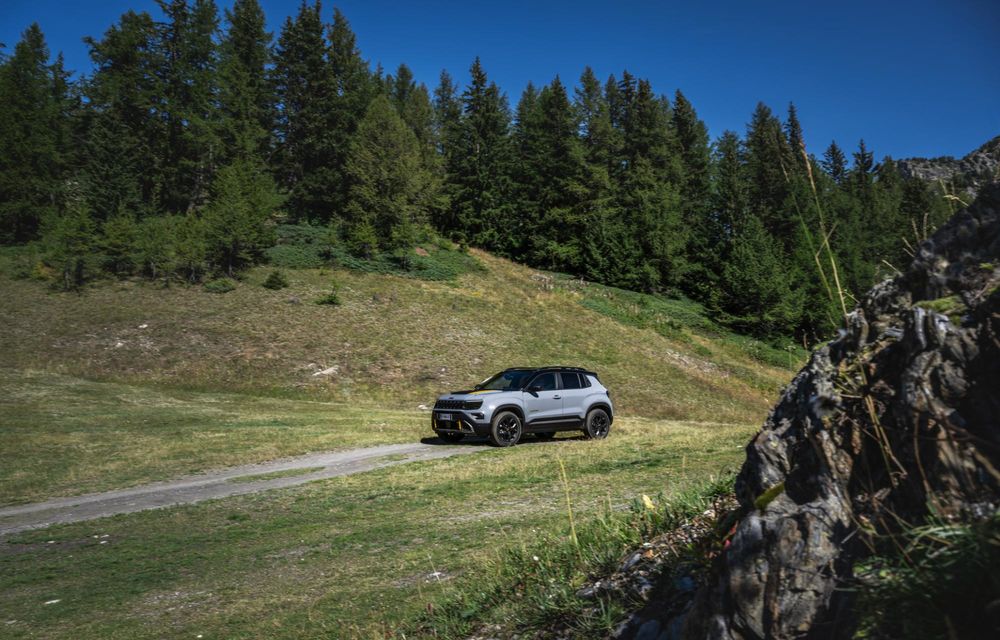 Jeep: ediție specială nouă pentru Avenger, dezvoltată în colaborare cu The North Face - Poza 38