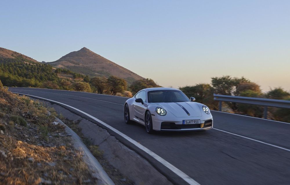 Noul Porsche 911 Carrera T facelift: exclusiv cu o cutie manuală - Poza 4