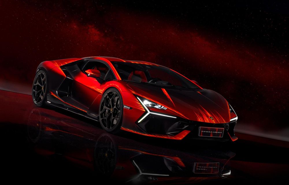 Exemplar unicat Lamborghini Revuelto Opera Unica: aplicarea vopselei a durat 480 de ore - Poza 2