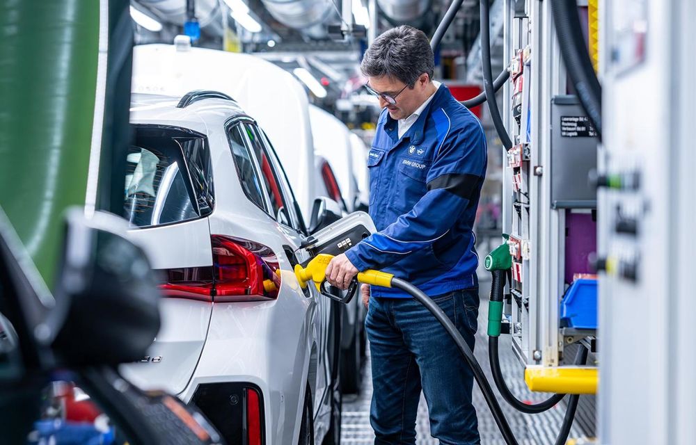 BMW: Toate modelele diesel, produse în Germania, alimentate inițial cu ulei vegetal hidrotratat - Poza 1