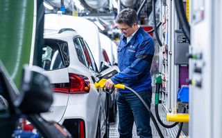 BMW: Toate modelele diesel, produse în Germania, alimentate inițial cu ulei vegetal hidrotratat