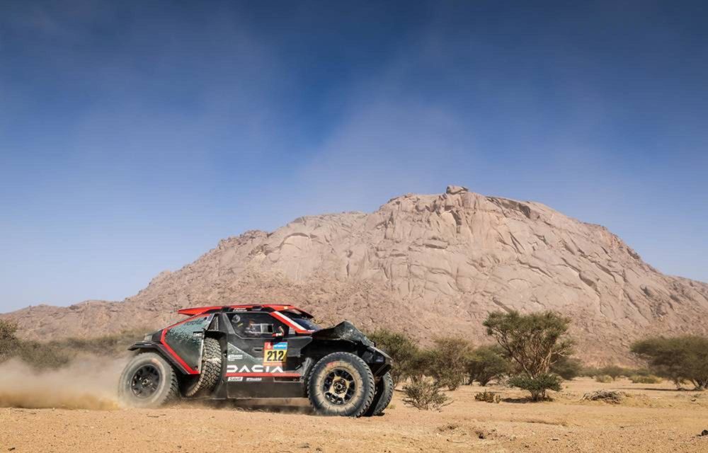 Dakar 2025: Piloții Dacia joacă tactic în prima probă. Mani Gyenes, victorie la clasa Original by Motul - Poza 2